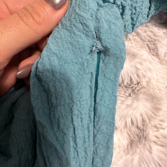 Bershka crop top, blue turquoise color - Picture 3 of 3